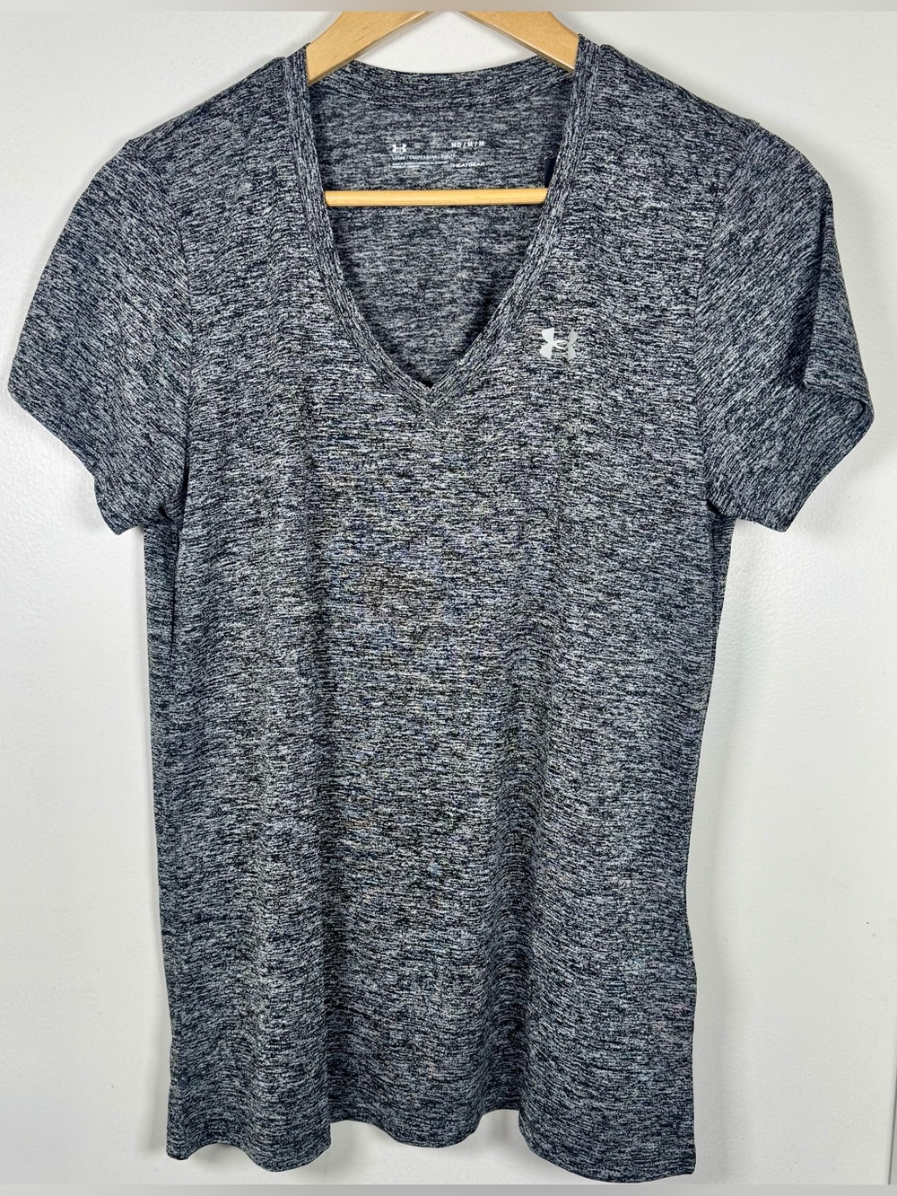 Under Armour UA Tech Twist V-Neck T-Shirt Women’s Heather Gray Medium Active NEW